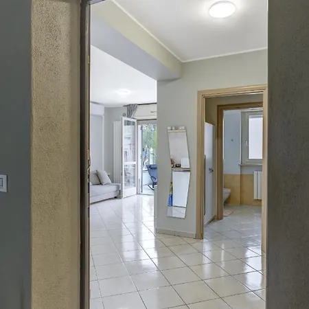 Moderno Monolocale E Terrazzo 10 Min Dal Centro Appartement