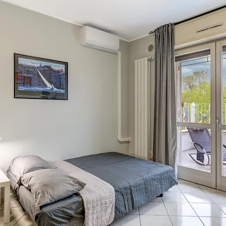 Moderno Monolocale E Terrazzo 10 Min Dal Centro