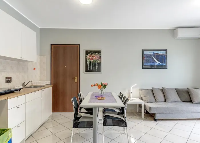 Moderno Monolocale E Terrazzo 10 Min Dal Centro